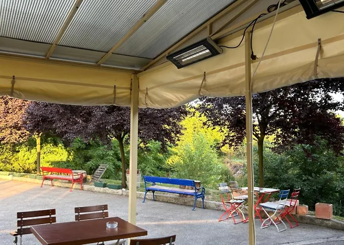 Nihad Frühstückspension *